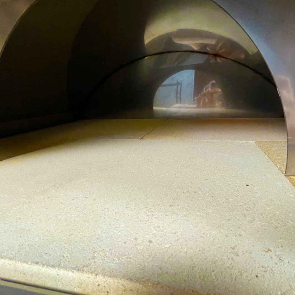 La distribuzione uniforme del calore nel Forno a legna Alfonso 2 Pizze